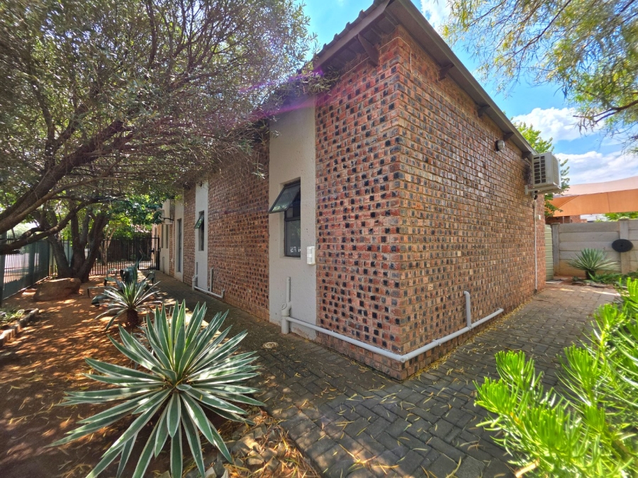 3 Bedroom Property for Sale in Universitas Free State